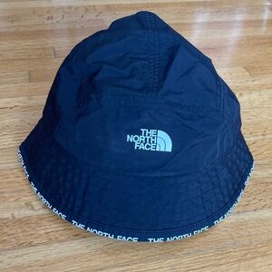 L/Xl  North Face Black Cypress Bucket Hat NWOT